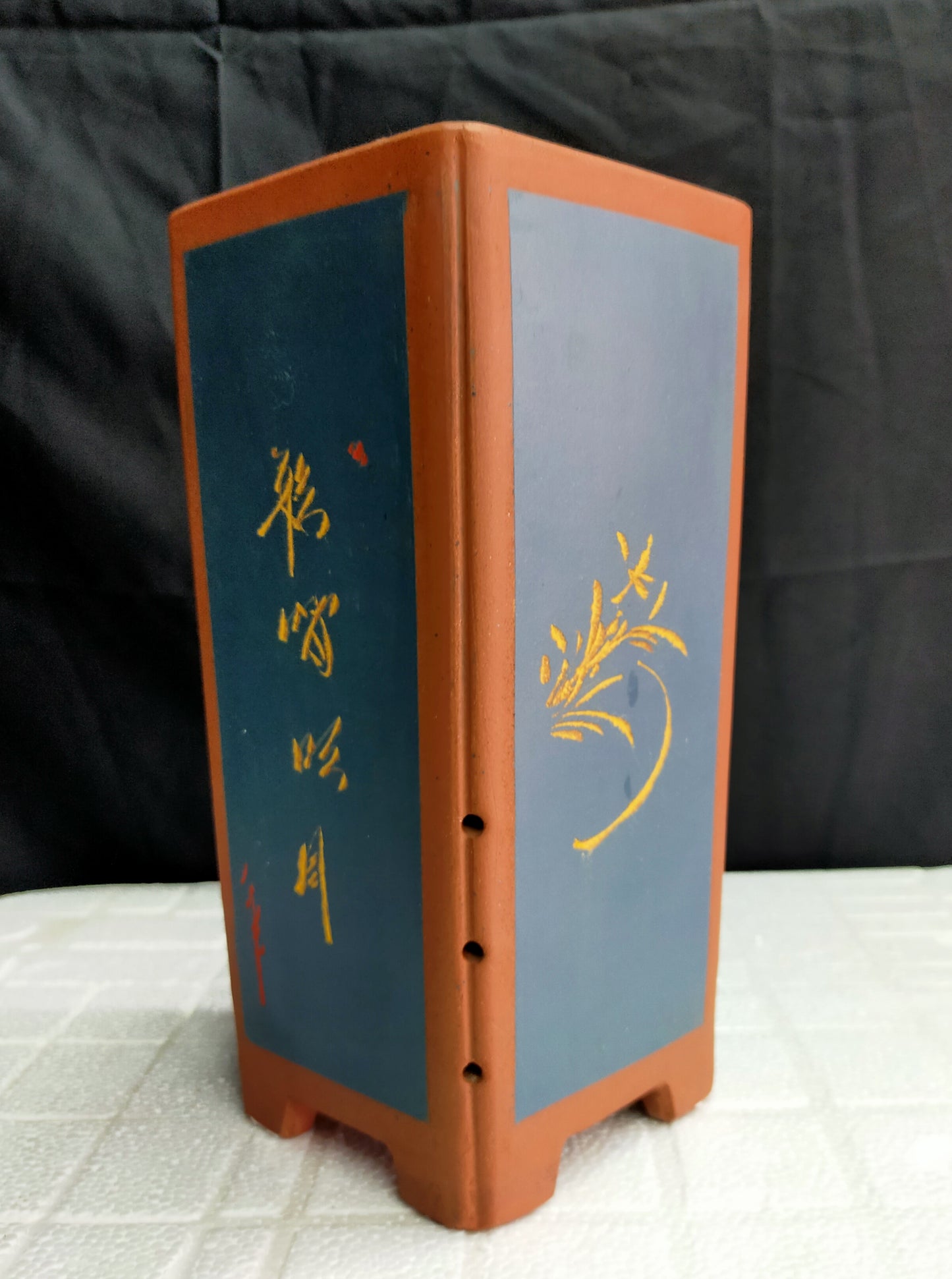 Beautiful cascade bonsai pot - 12cm